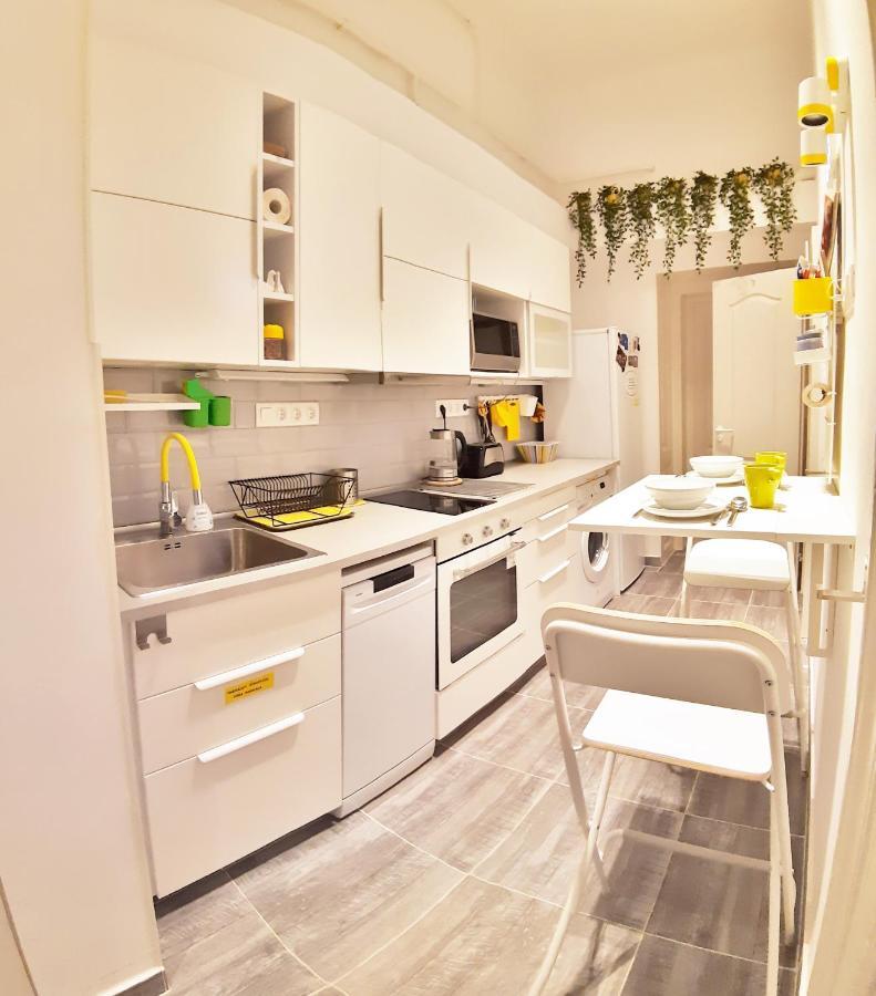 Bright Side Apartment Budapest Exterior photo